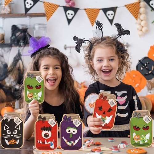Giiffu 50 Halloween Party Favor Set with Treat Bags