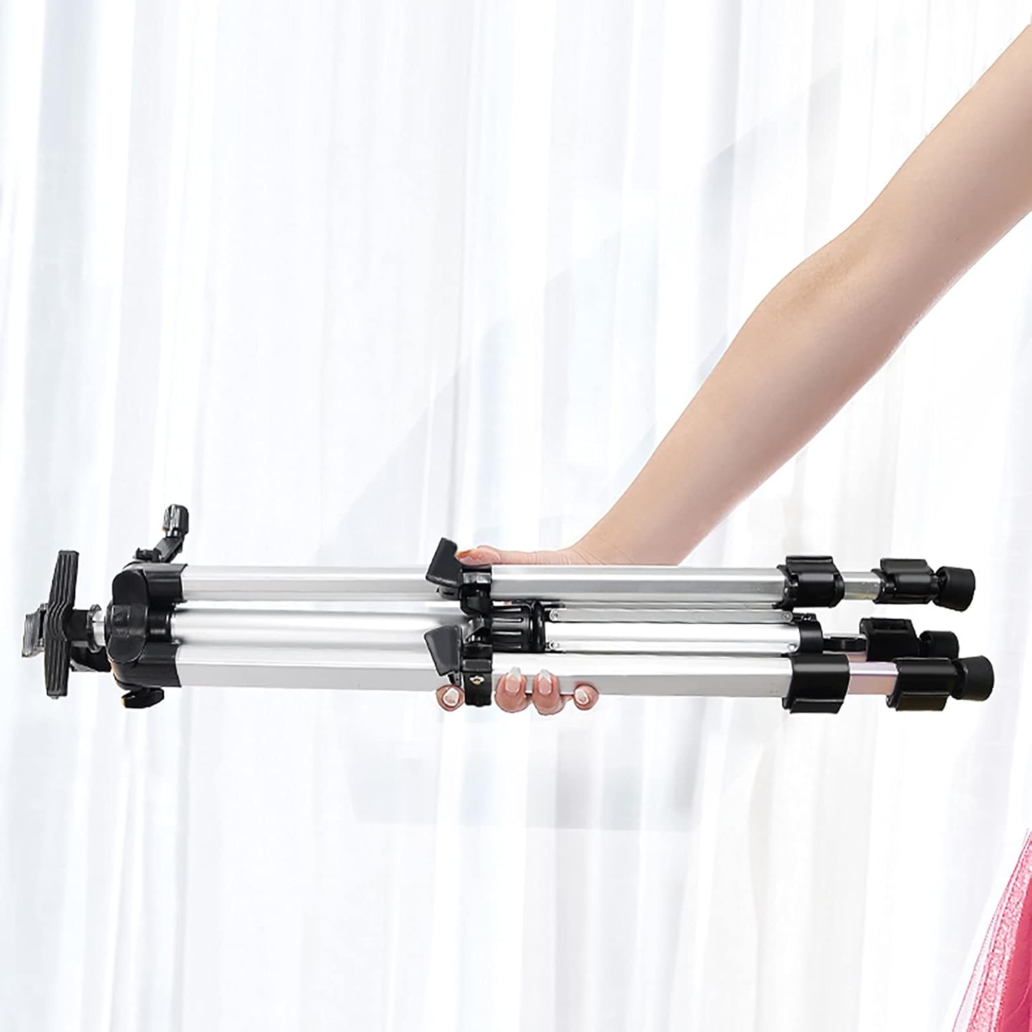 Strong and Durable Portable Art Easel Stand with Carry Bag