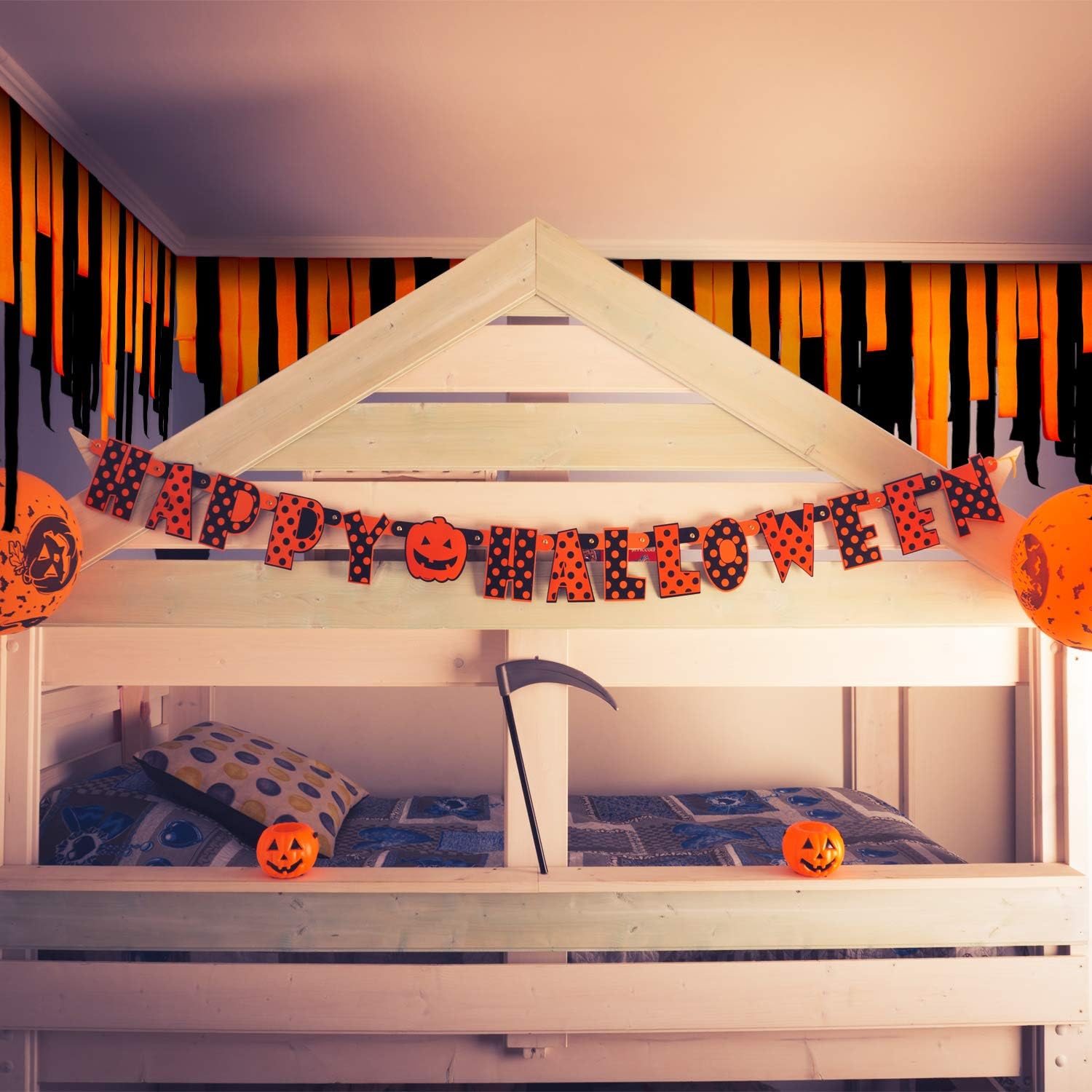 Outus Halloween Crepe Paper Roll 12-Pack Black and Orange