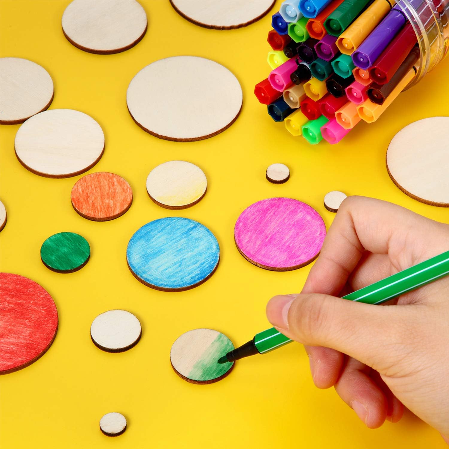 450 Pieces Round Wooden Discs for Crafts and Decorations
