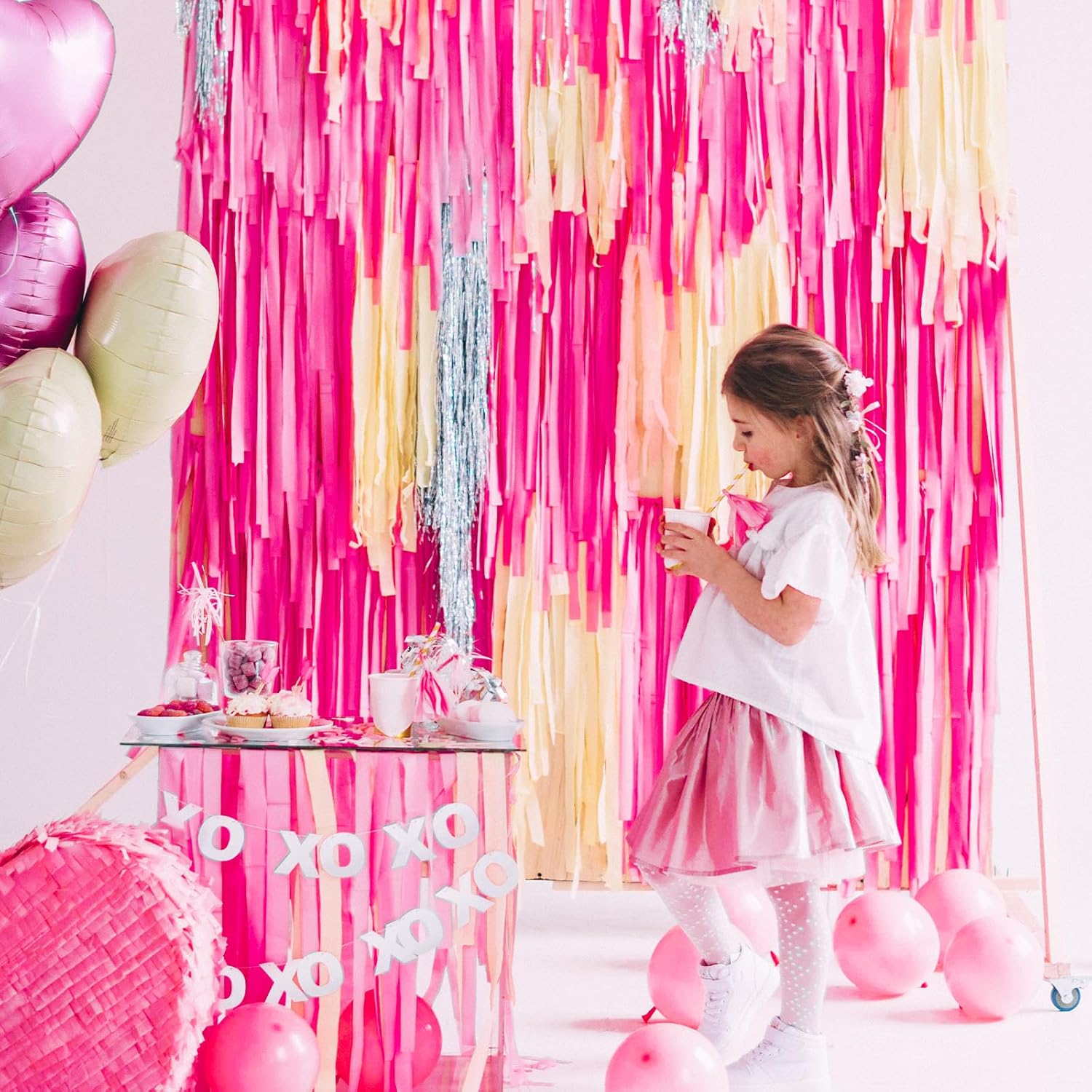 PartyWoo Pink Crepe Paper Streamers 8 Rolls 656ft Pack