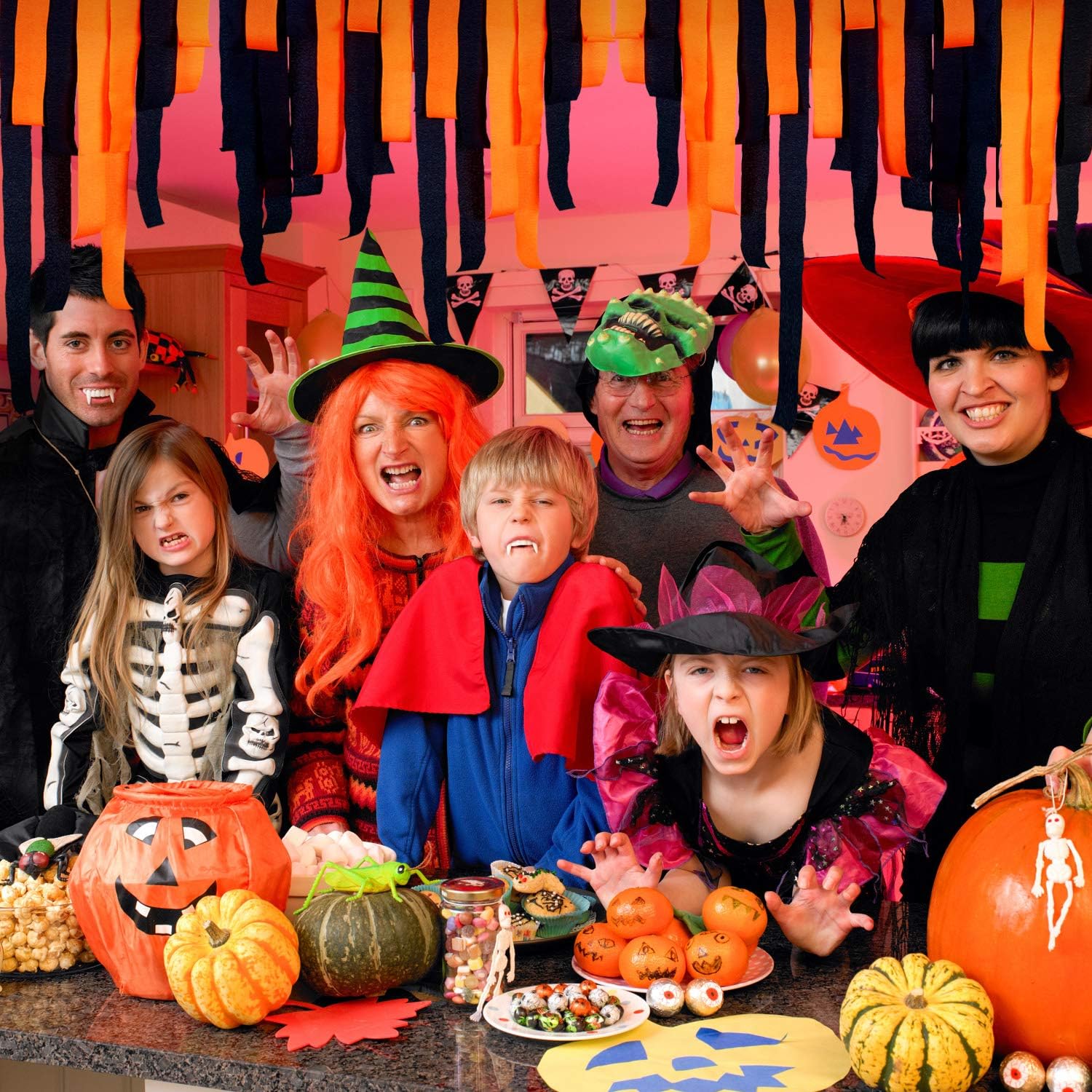 Outus Halloween Crepe Paper Roll 12-Pack Black and Orange